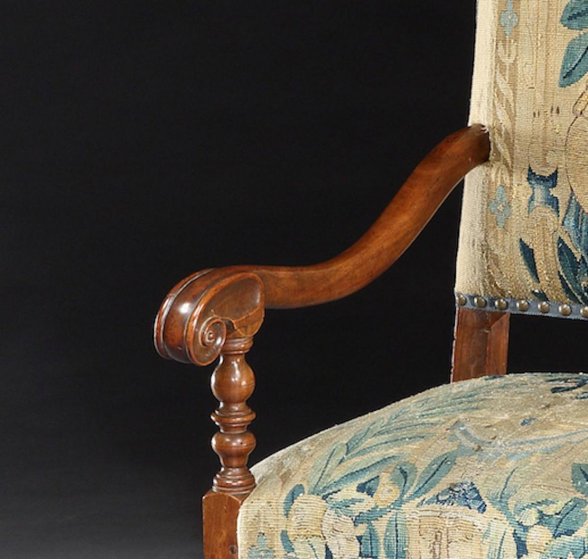 Armchair, chair, 17th Century, Italian, Walnut, Scroll, Baroque, Tapestry