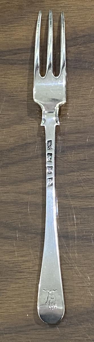 Silver three prong tine forks 