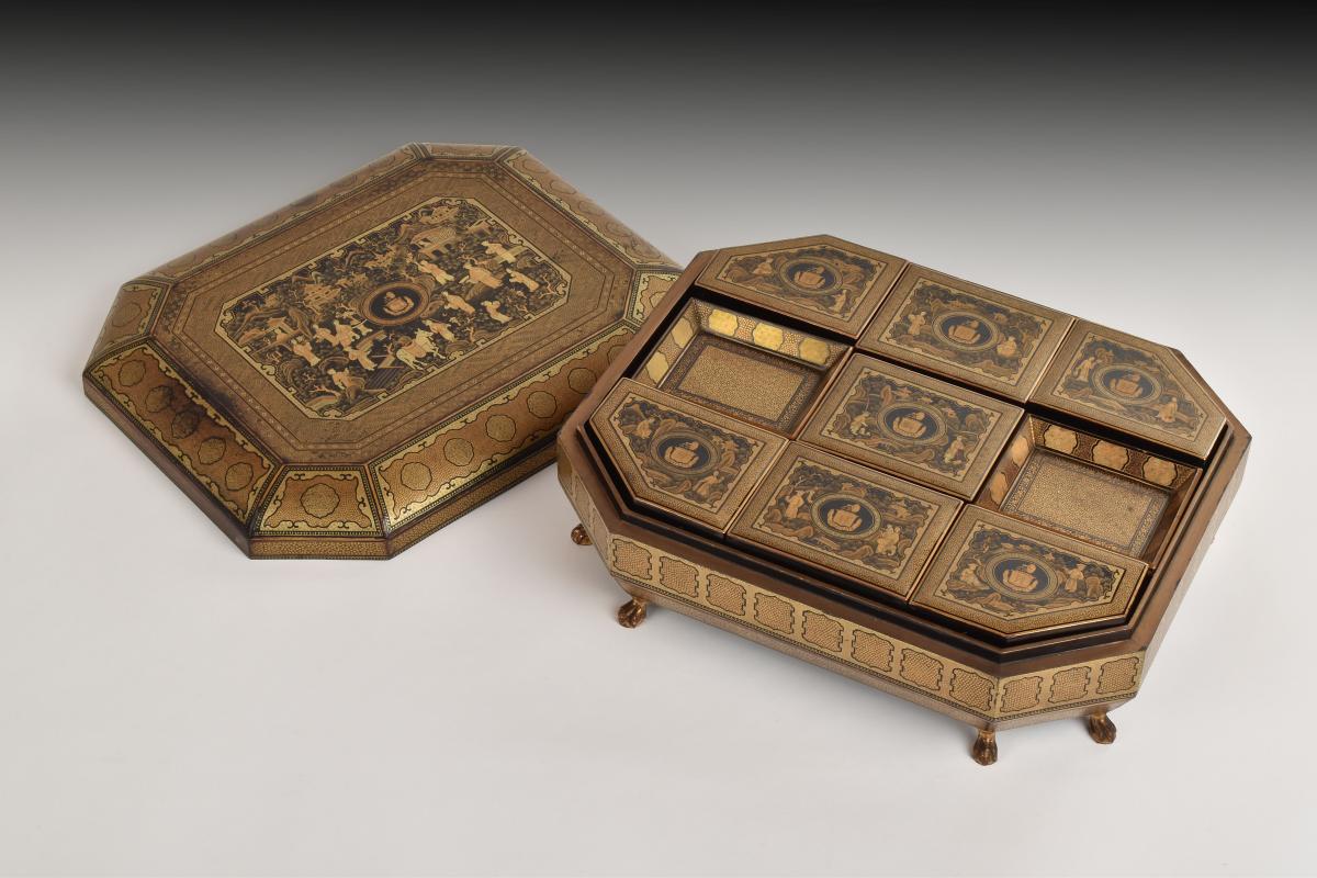 A Fine Chinese Gilt Lacquer Armorial Games Box, Early 19th Century