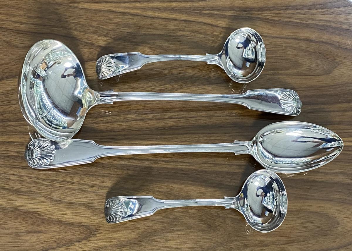Walker and Hall silver flatware cutlery set thread and shell 