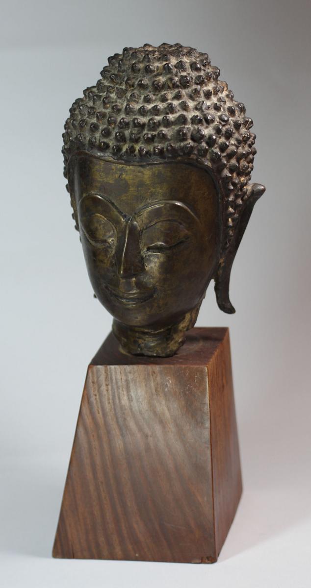 Thai Bronze head of Buddha Gautama Sakyamuni, 16th century