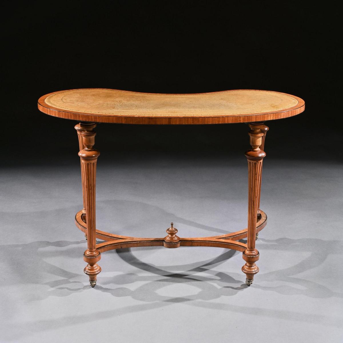 Fine 19th Century Satinwood Kidney Shape Side Writing Table in the Manner of Gillows