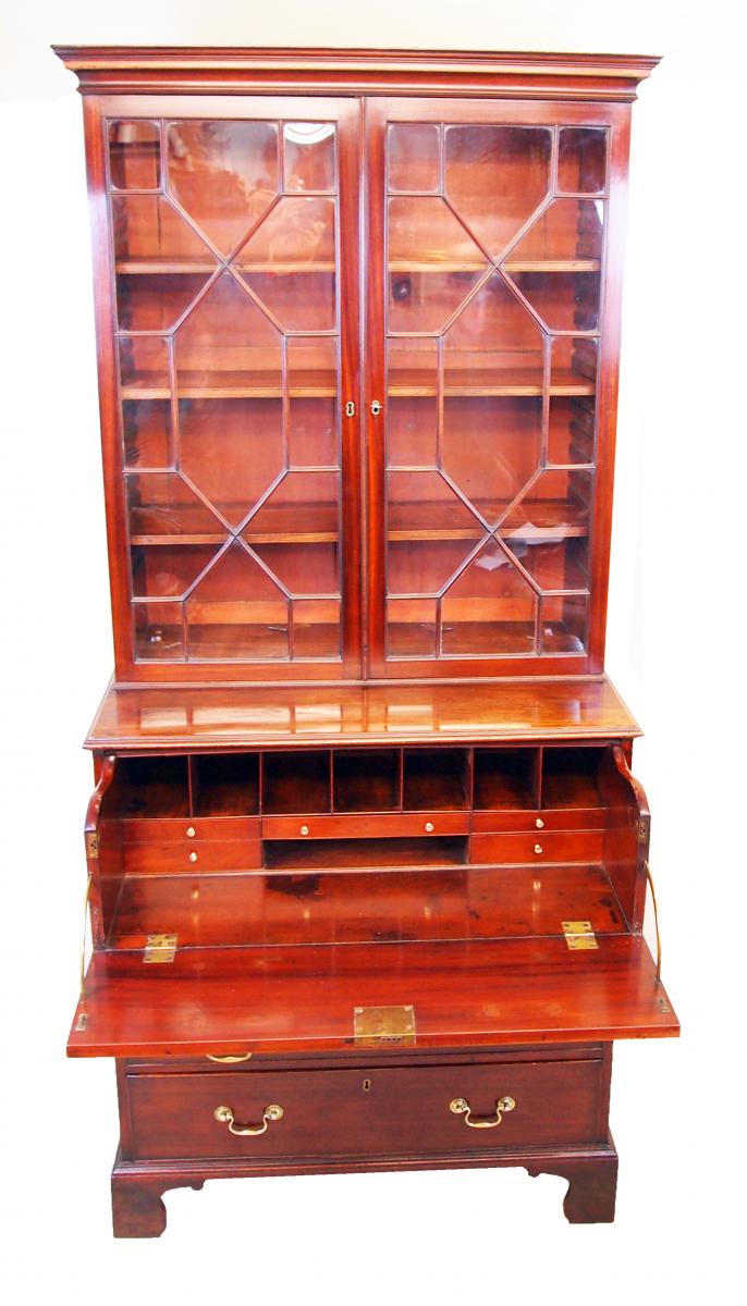 Georgian Mahogany 18th Century Library Secretaire Bookcase (England, 1760)