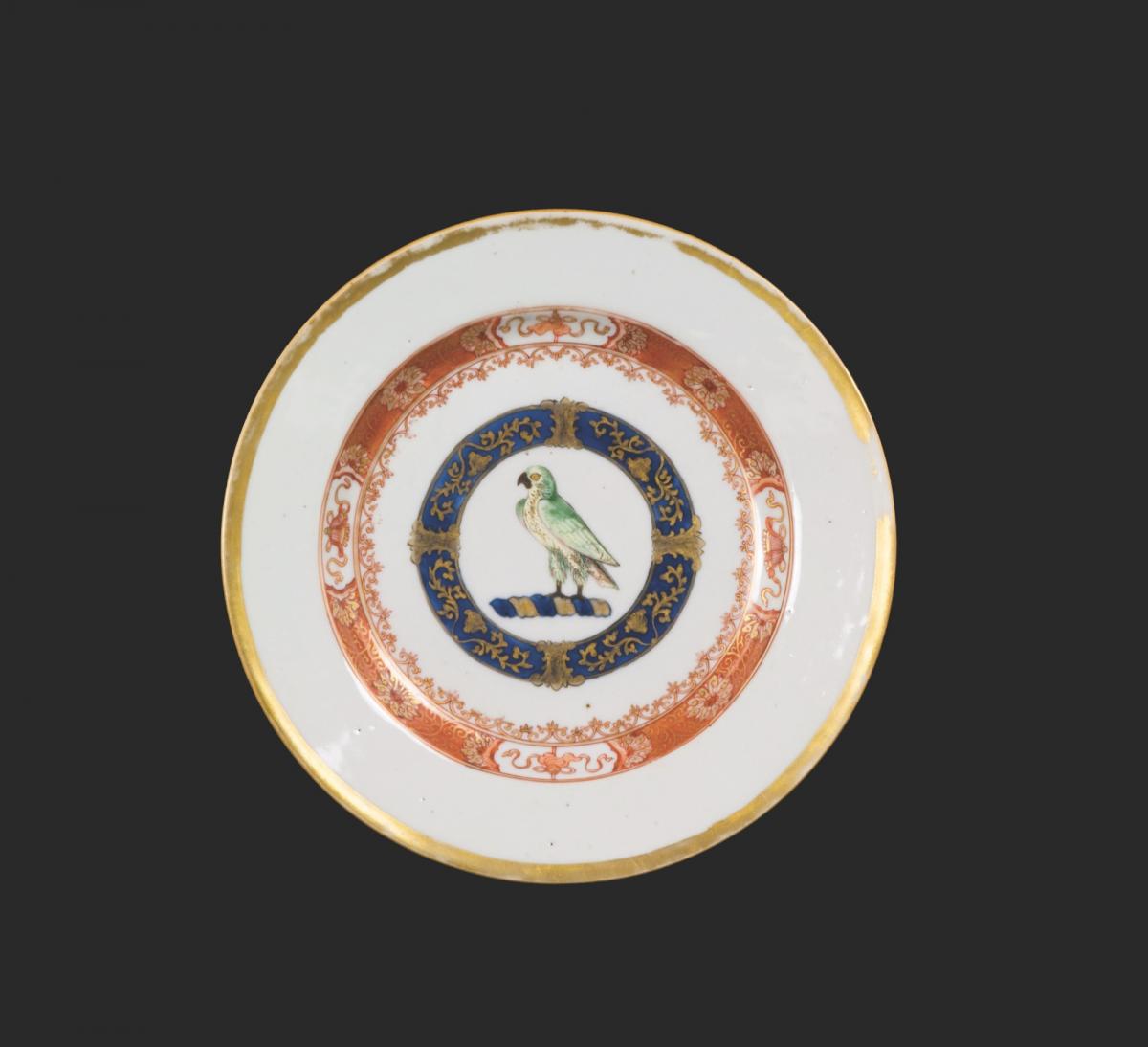 A Chinese Export 'Famille-Verte' Porcelain Armorial Plate, Qing Dynasty, Yongzheng Period