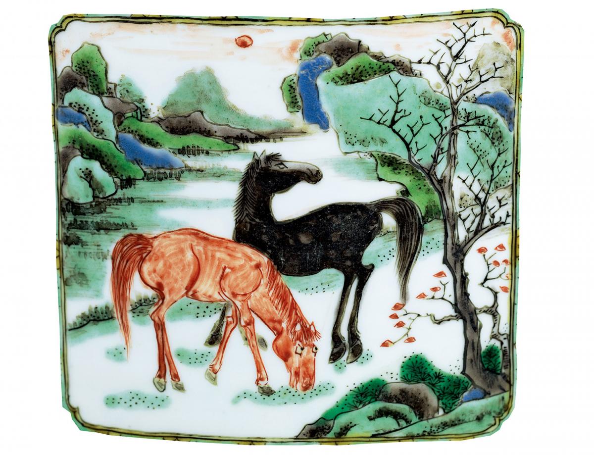 Chinese porcelain famille verte rouleau vase, Kangxi, circa 1700