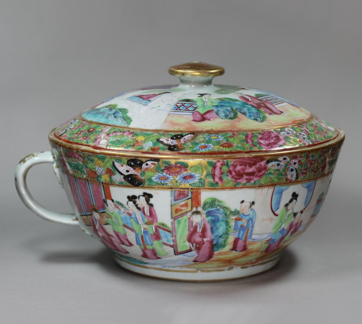 Chinese Canton Rose Medallion chamber pot and cover, circa 1840