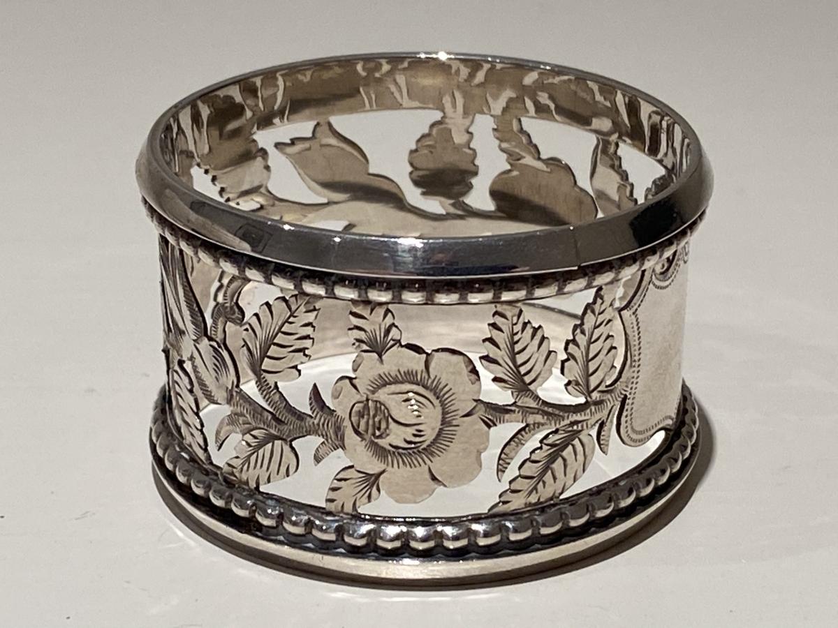 Edwardian silver napkin rings Tiptaft 1903