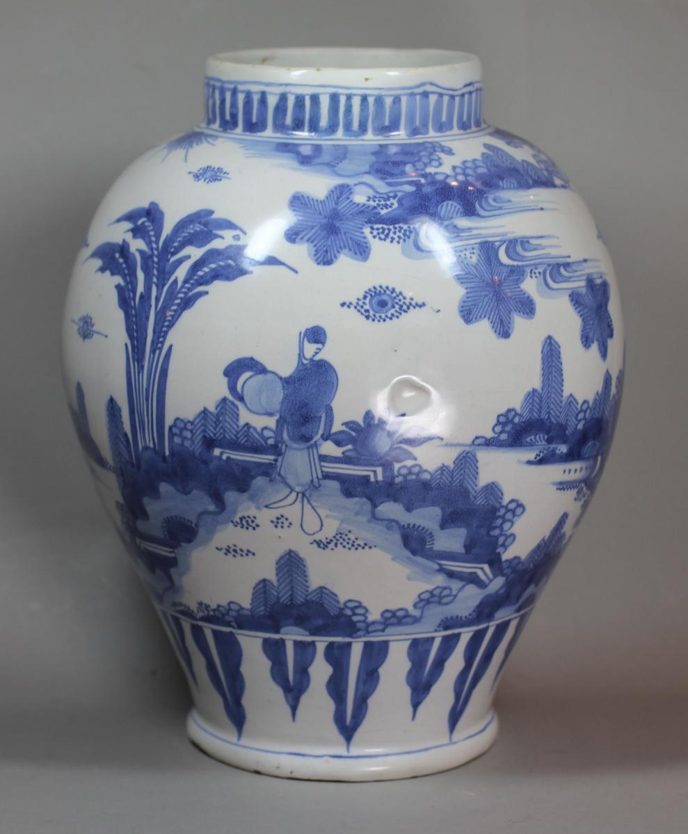 Frankfurt blue and white vase, 18th century