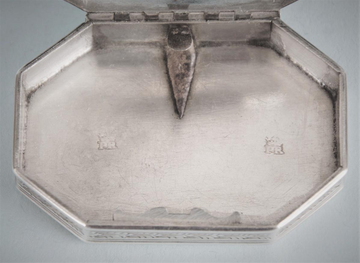 Rare William and Mary, late 17th Century engraved silver cut-corner rectangular box. London circa 1690