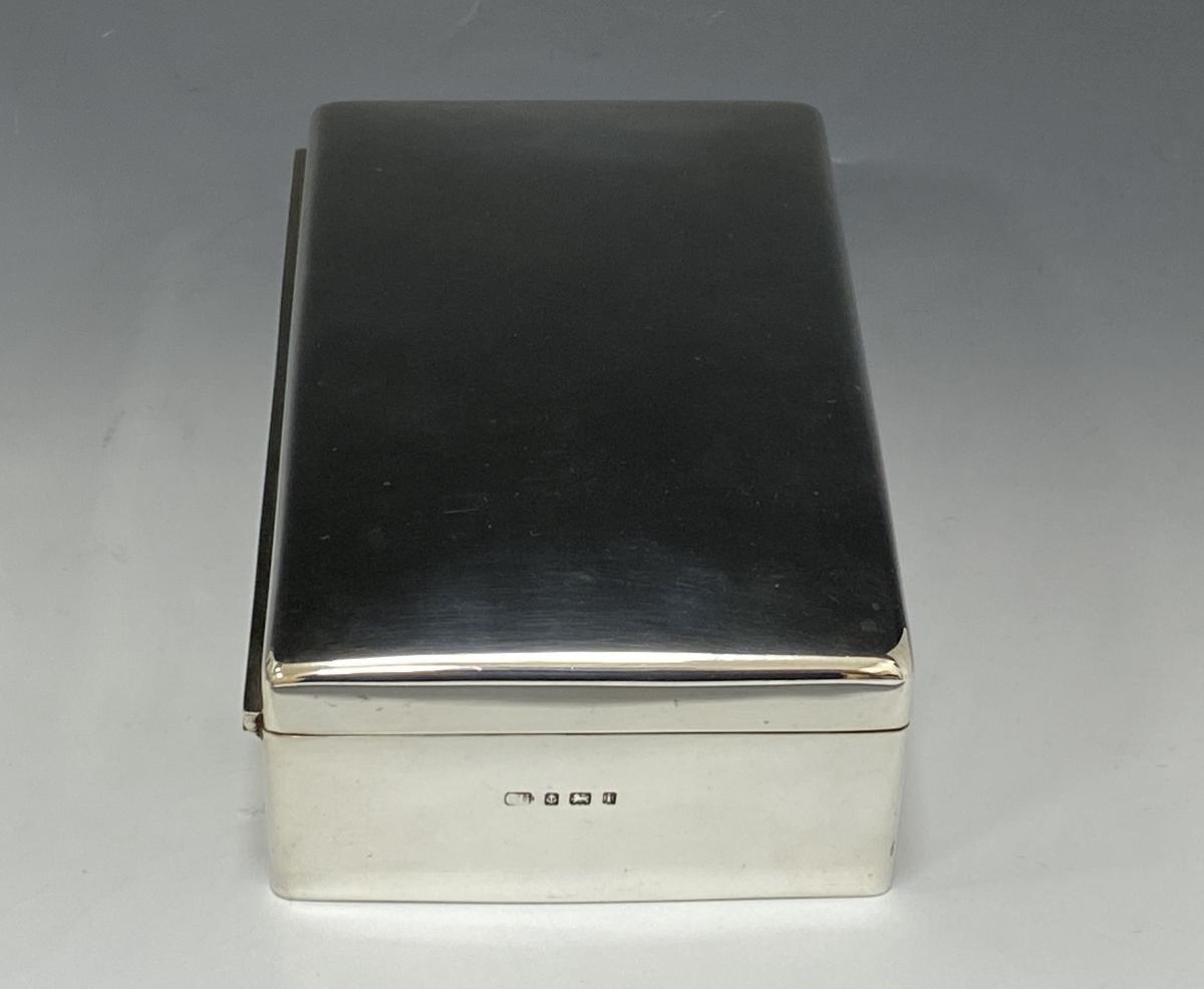 Zigarettendose / A silver cigarette box, Birmingham, um 1930