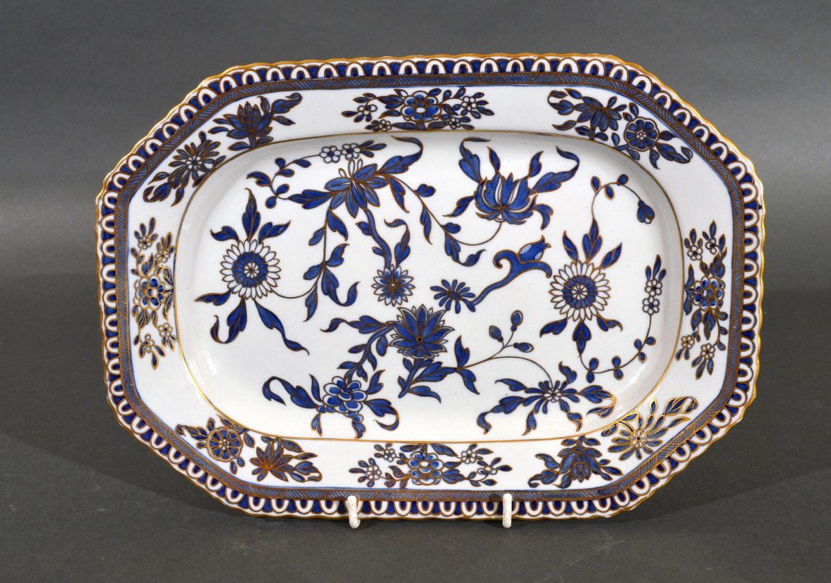 Spode New Stone China Blue & Gold Dish, 1810-20