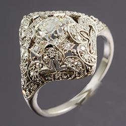 Edwardian platinum set diamond ring, circa 1910
