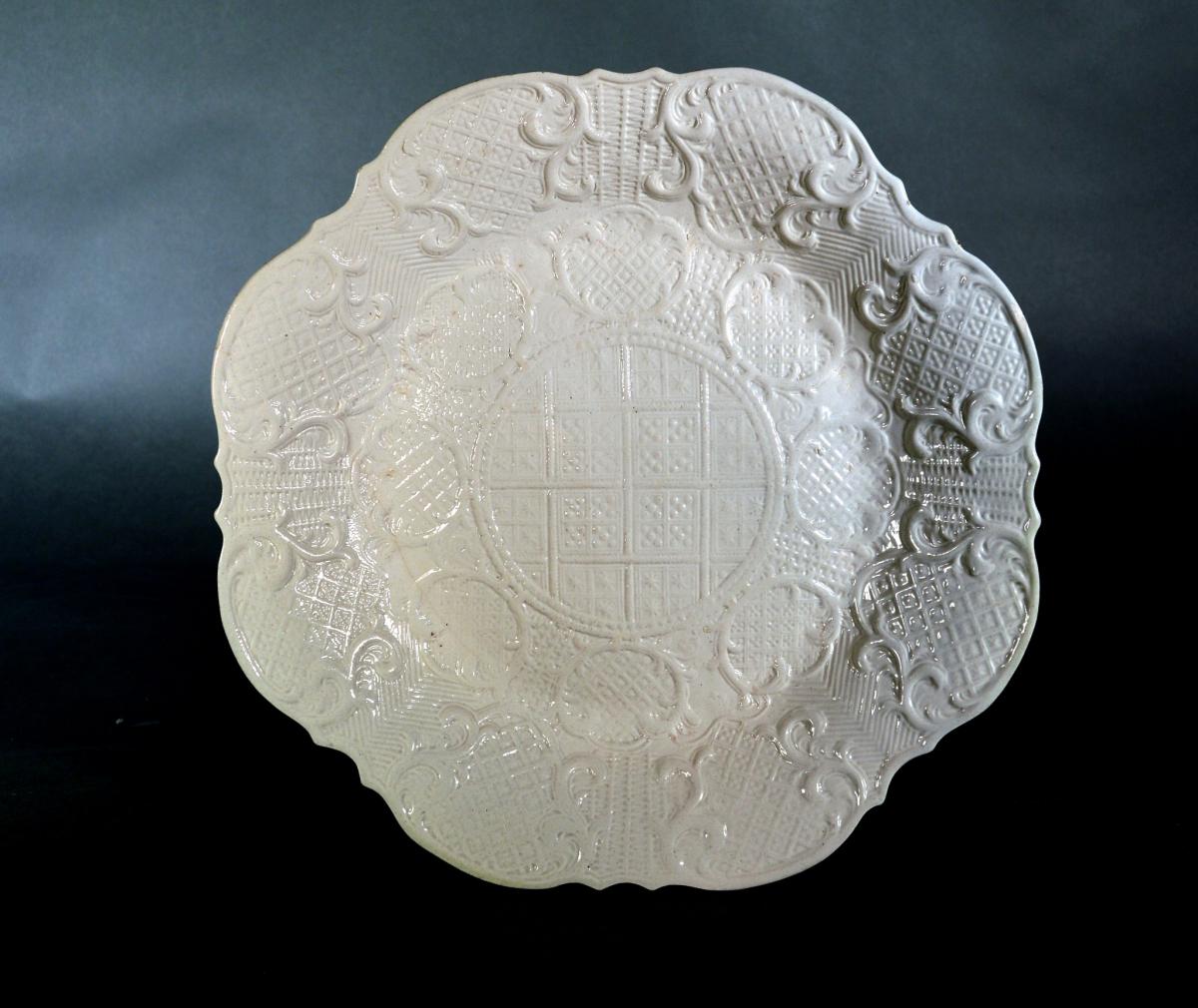 English Staffordshire Salt-glazed Stoneware Pair of Dishes, Circa 1755-60