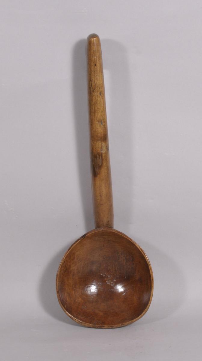 S/4436 Antique Treen Early 19th Century Sycamore Cawl Ladle