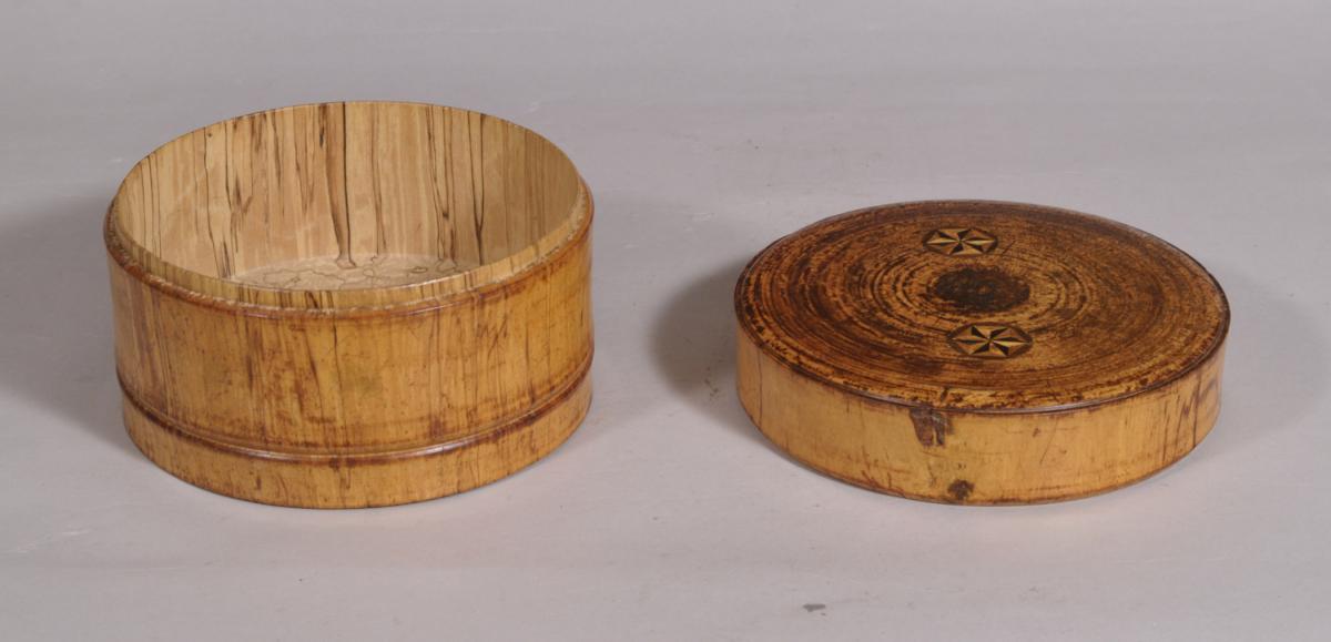 S/4449 Antique Treen 19th Century Spalted Maple Box
