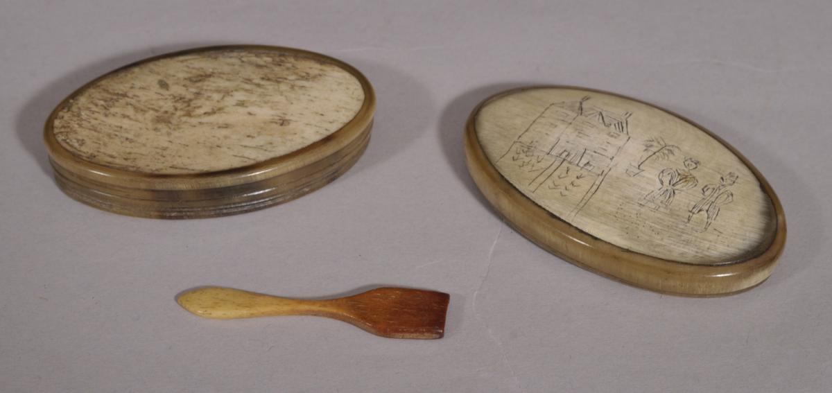 S/4444 Antique 19th Century Horn Snuff Box and Bone Snuff Spoon