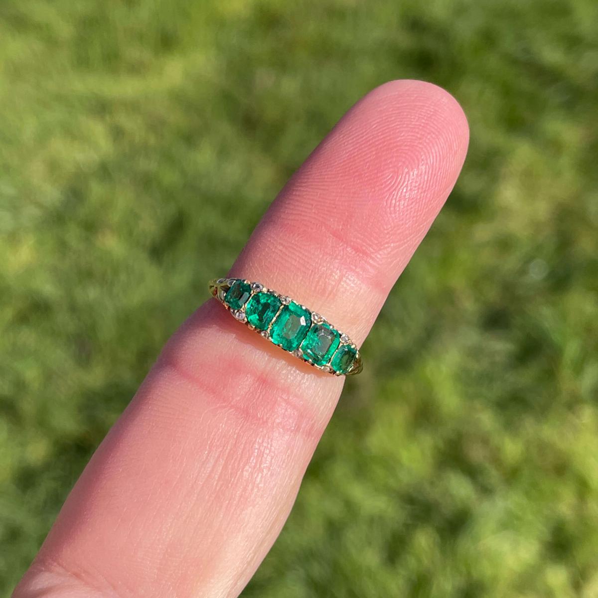 Edwardian Emerald 5 Stone Ring c.1905