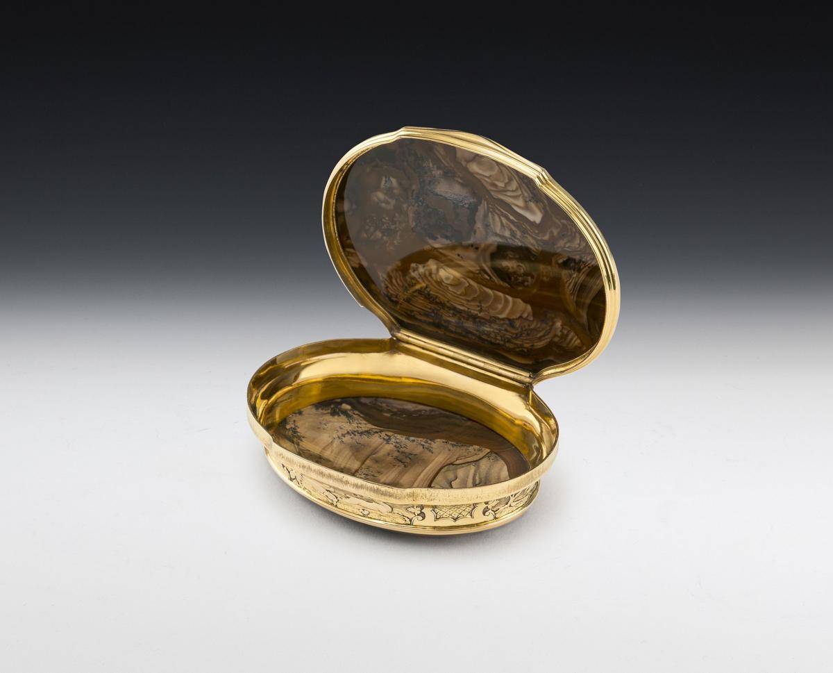 An important George II Gold Mounted Hardstone Snuff Box made almost certainly in London circa 1735/40