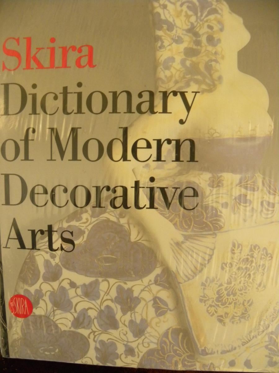 Dictionary of Modern Decorative Arts