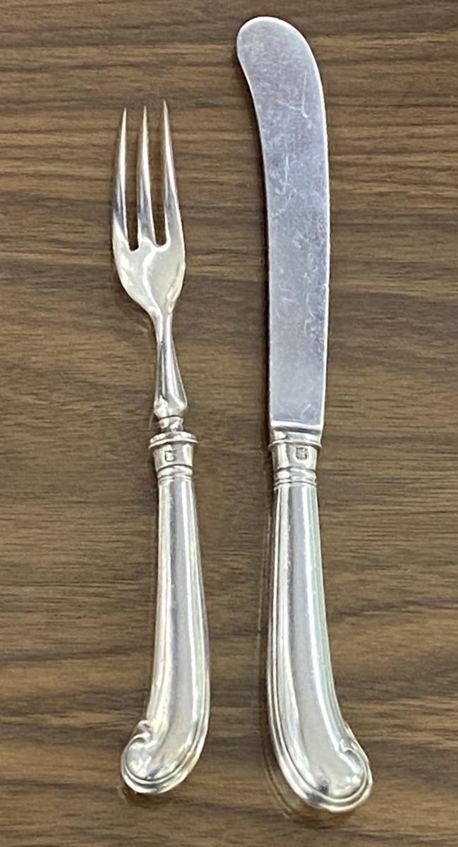 Gibson and Langman silver fish knives and forks cutlery 