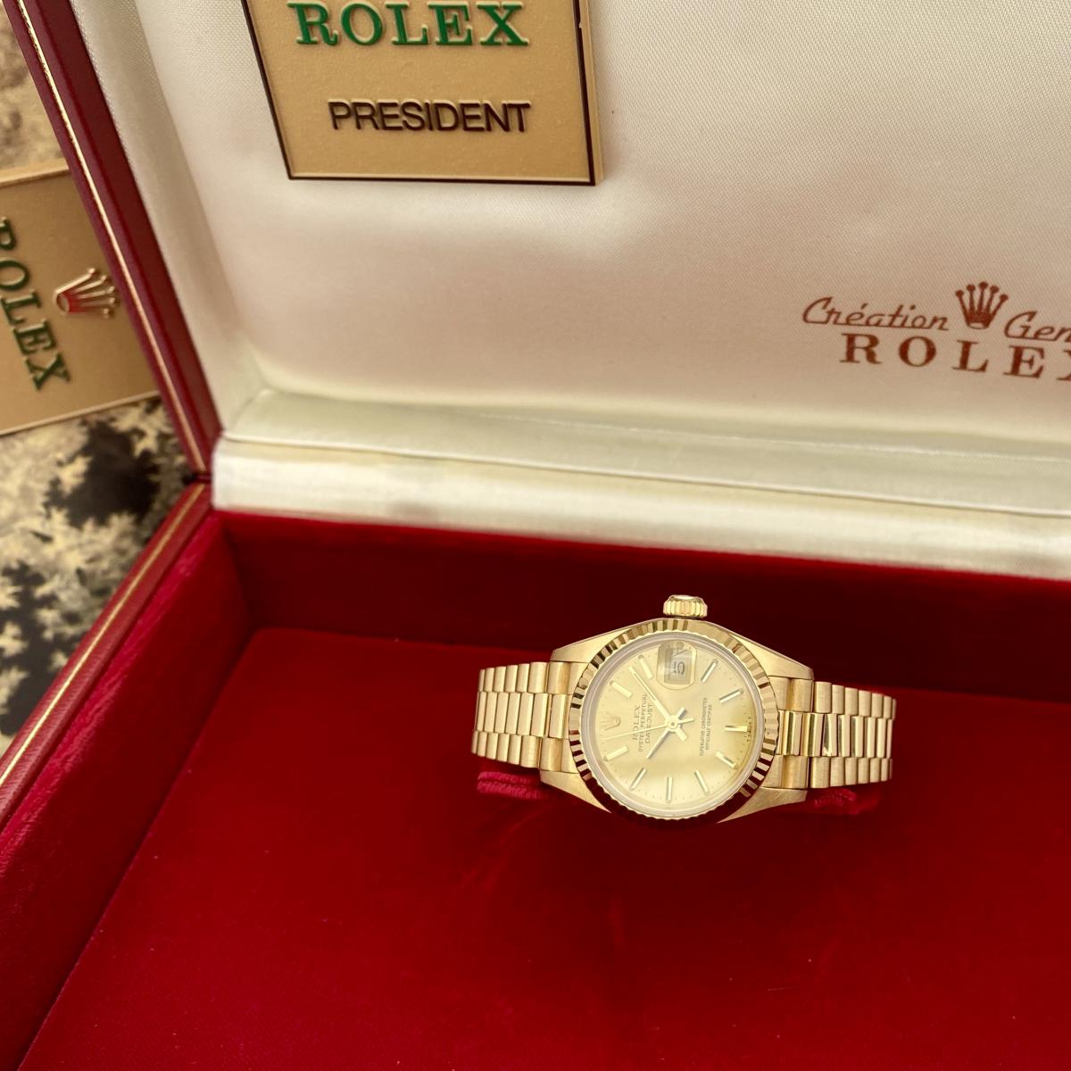 Ladies Rolex Datejust  gold box 1