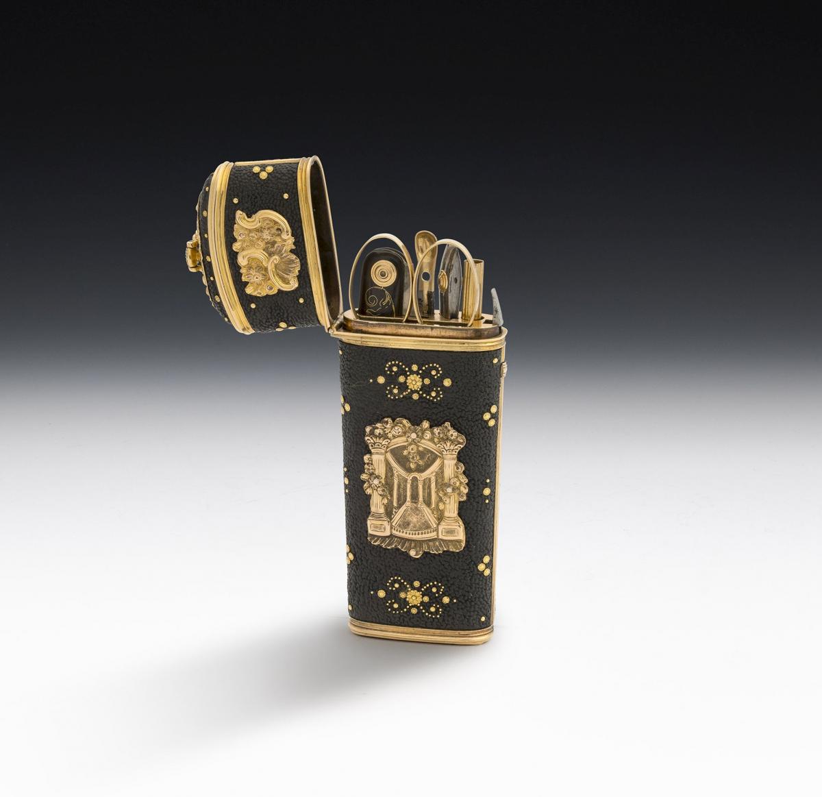 An important & beautiful George II Gold mounted Etui made in London circa 1745