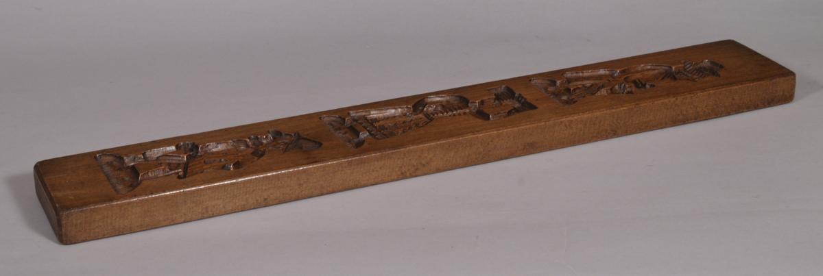 S/4506 Antique Treen 19th Century Birch Gingerbread Mould