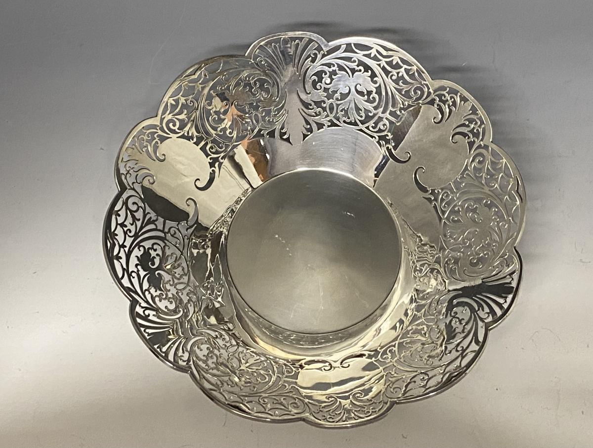 Mappin and Webb silver basket dish 1944