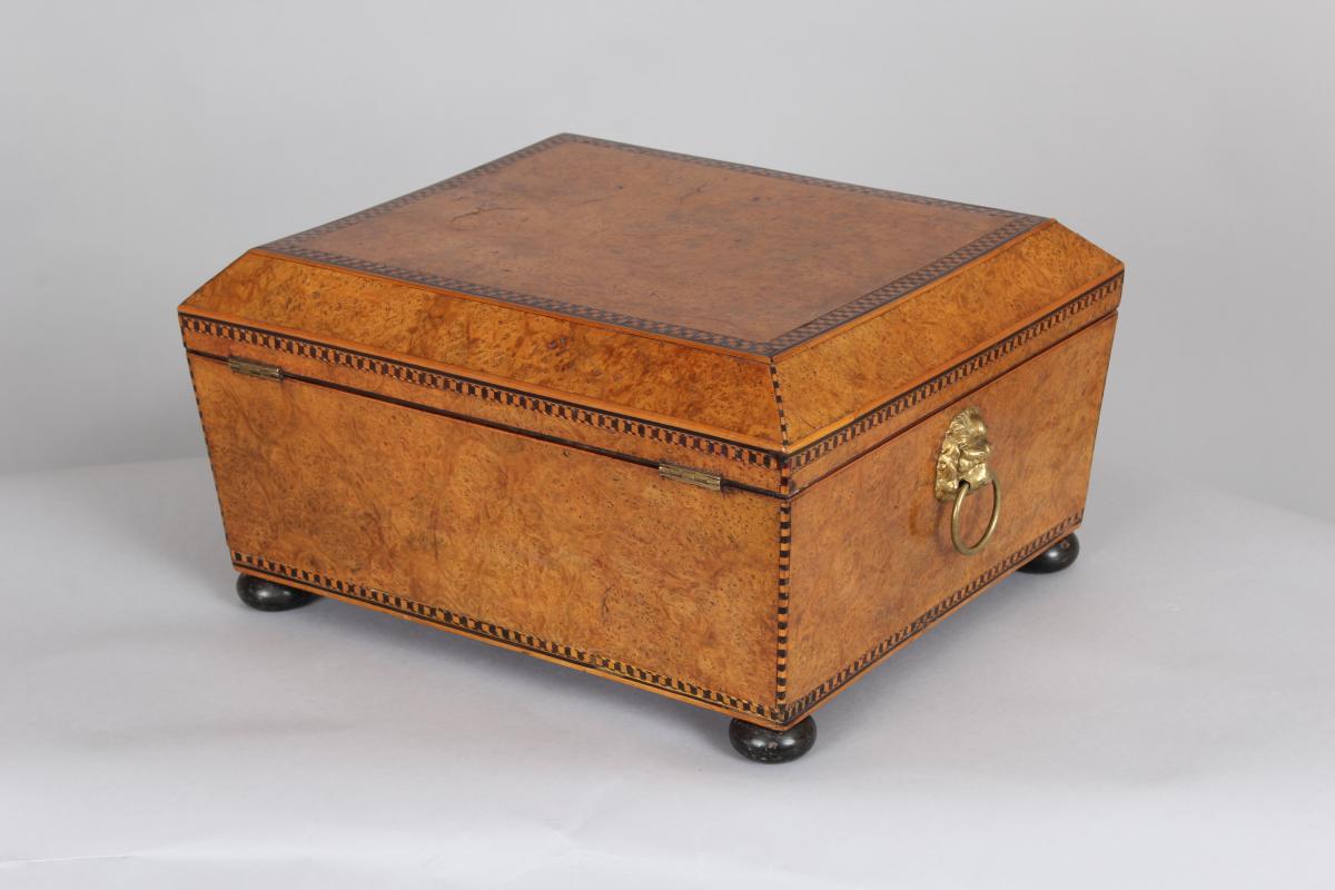 Regency period birdseye maple lidded work box