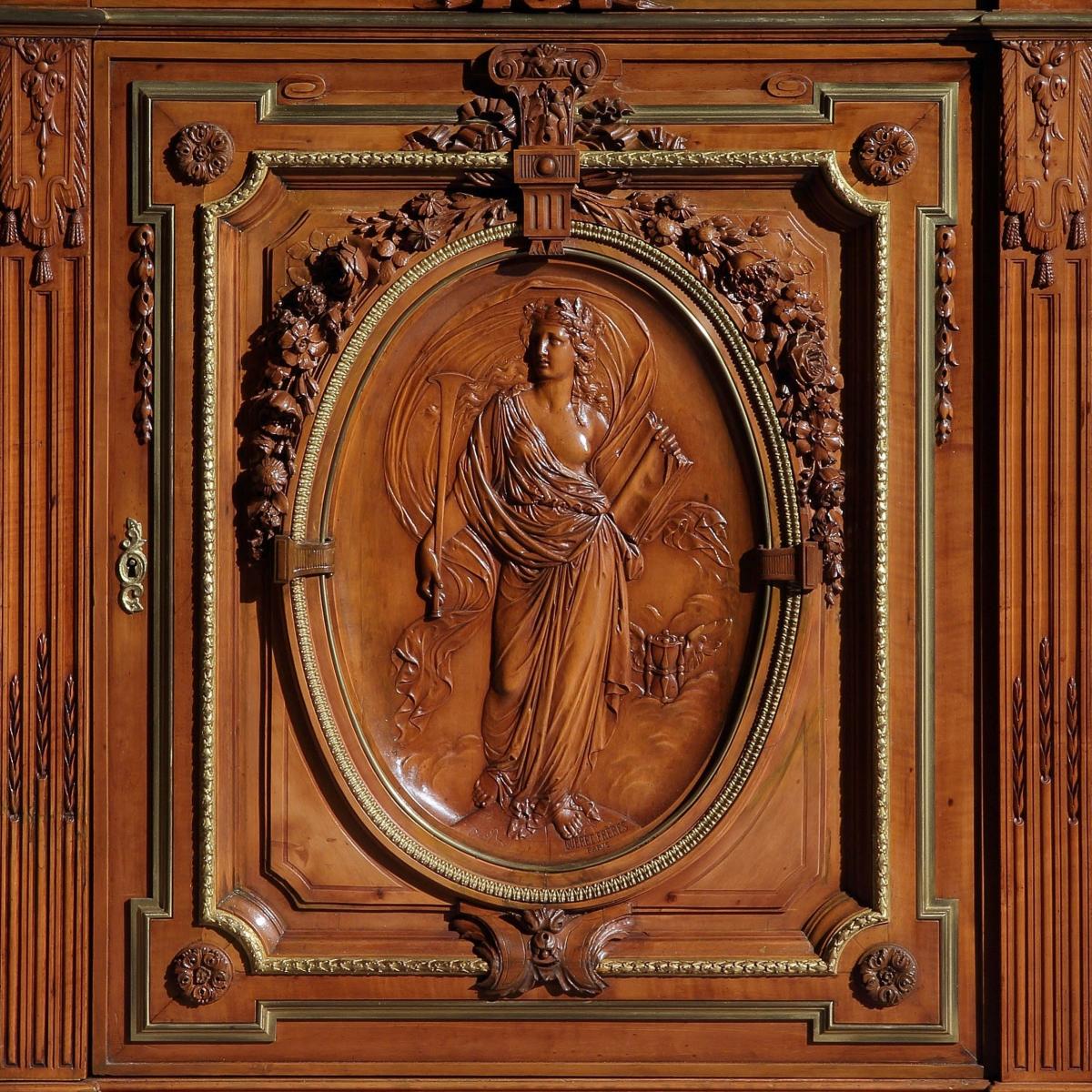 Exhibition-Quality Cabinet By Maison Guéret of Paris