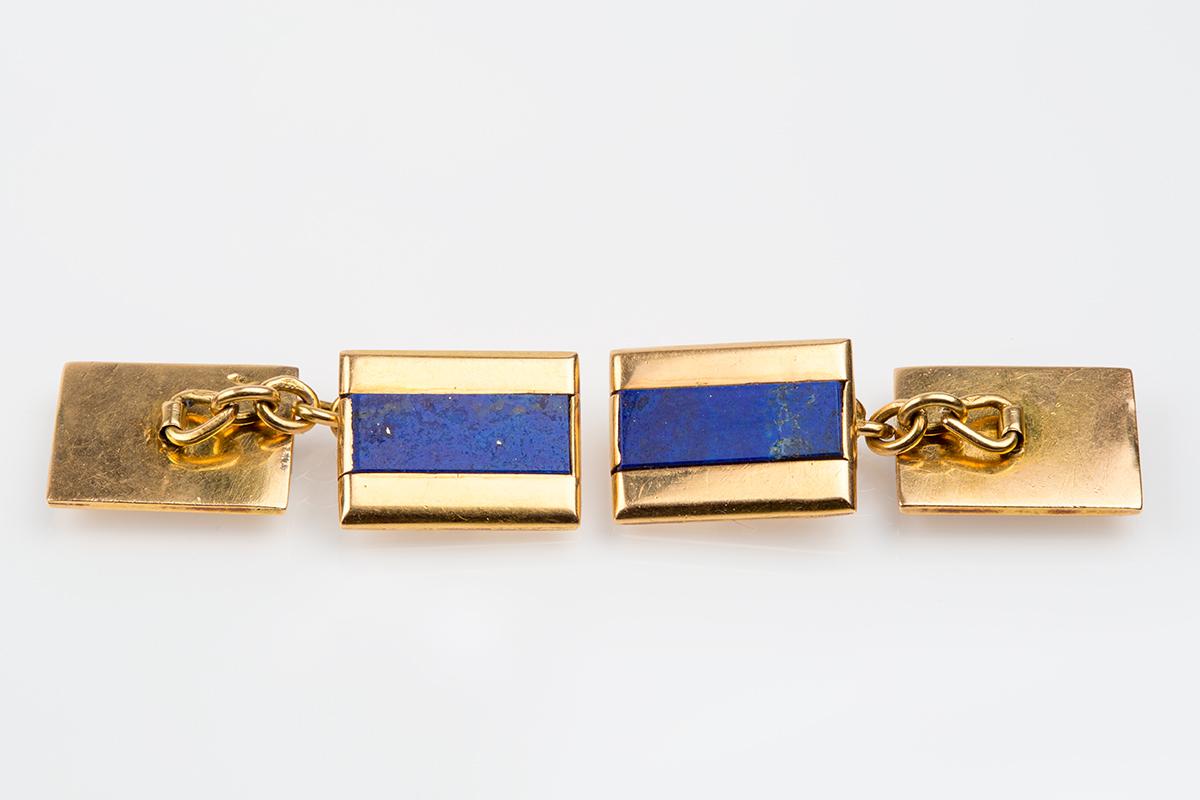 Art Deco Cufflinks in 18 Karat Gold with Central Strip of Lapis Lazuli, French circa 1925.