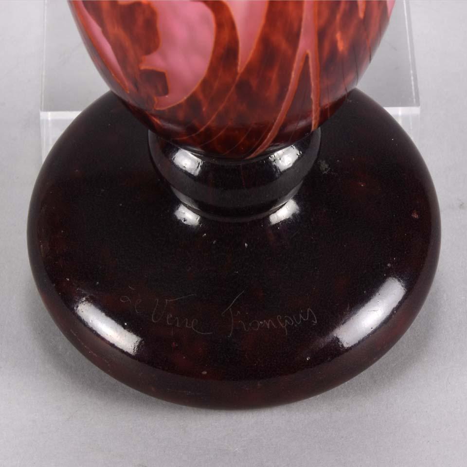 French Art Deco Schneider Glass 'Digitale' Vase Signed Le Verre Francais
