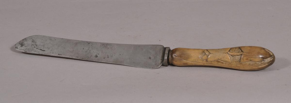 S/3930 Antique Victorian Sycamore Handled Bread Knife