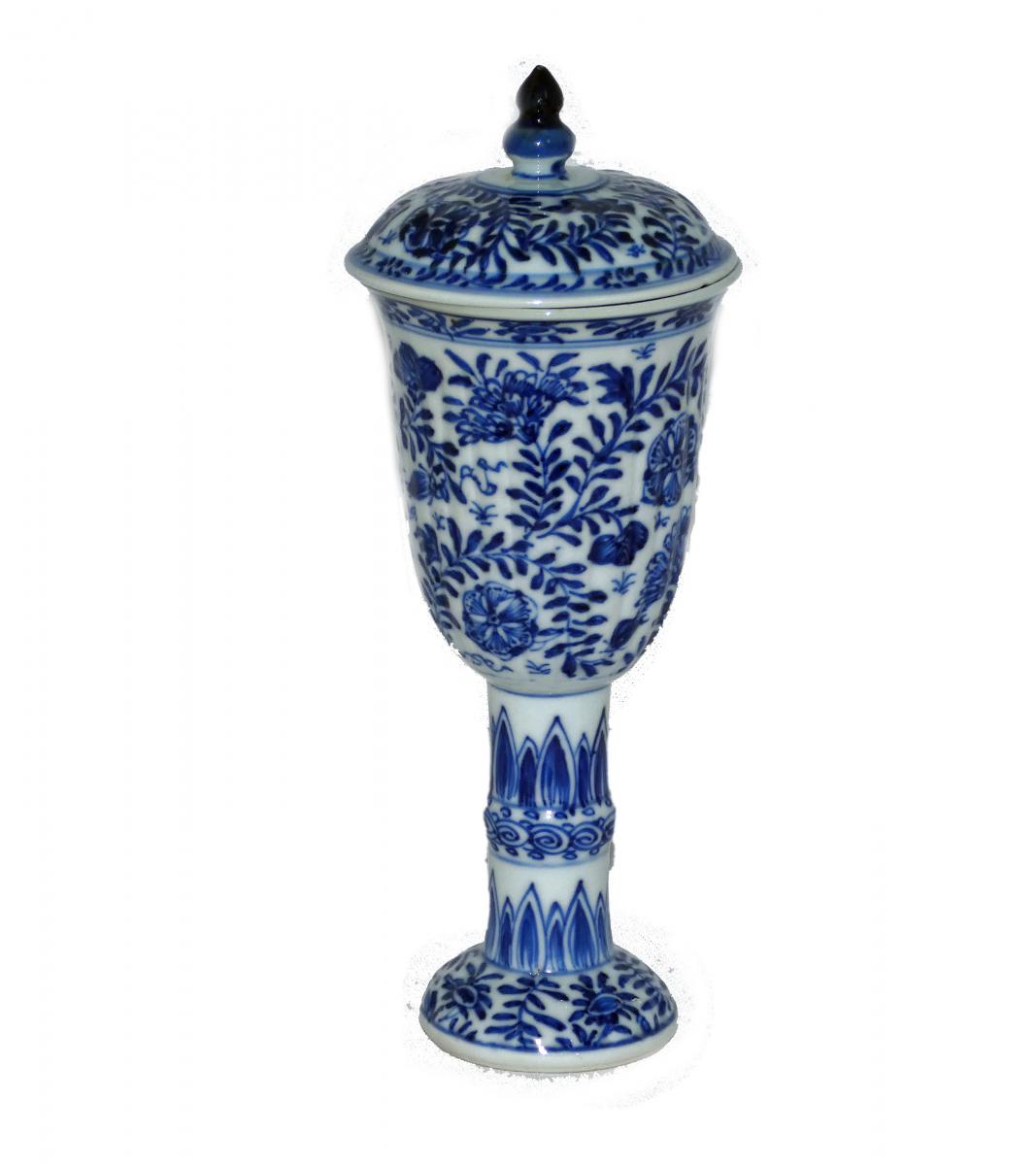 Kangxi Blue and White Porcelain Ribbed Goblet