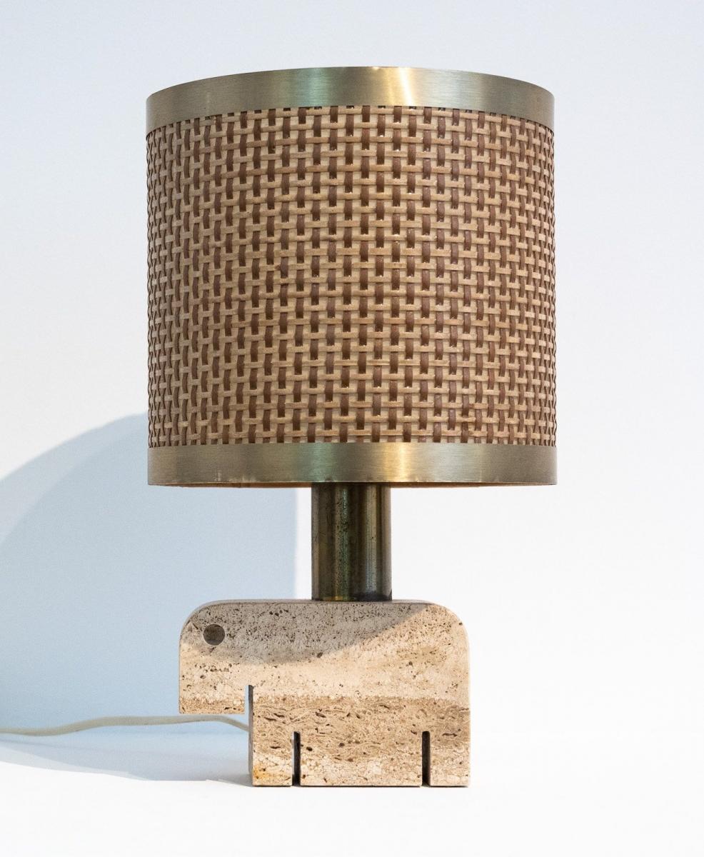 Fratelli Mannelli Travertine Elephant Table Lamp, Italy 1970s