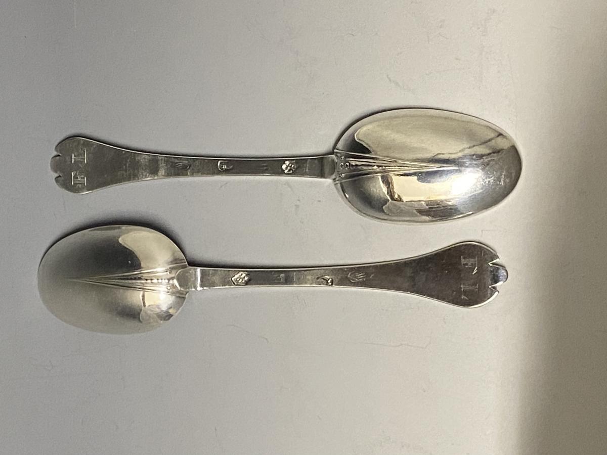  Pair of silver trefid spoons Richard Scarlett of London 1707