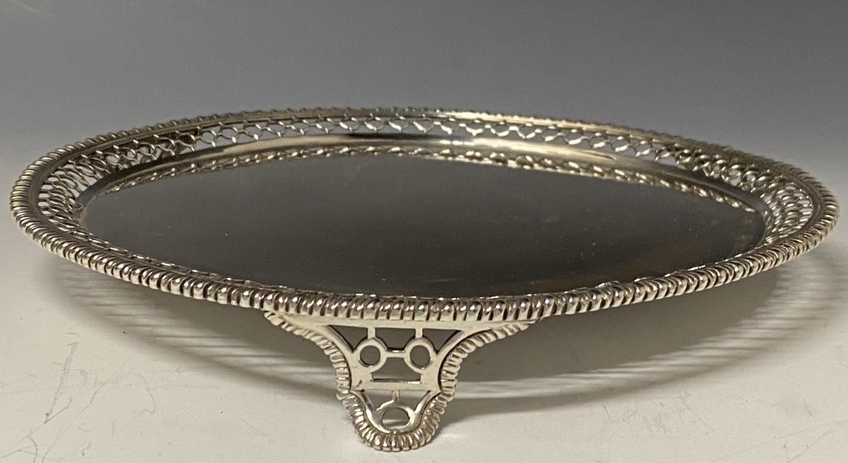 Georgian silver salver Richard Rugg 1771