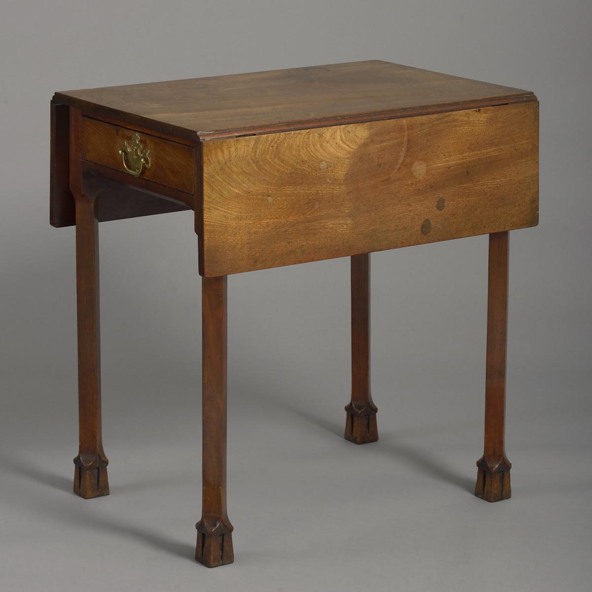 George II mahogany Pembroke table