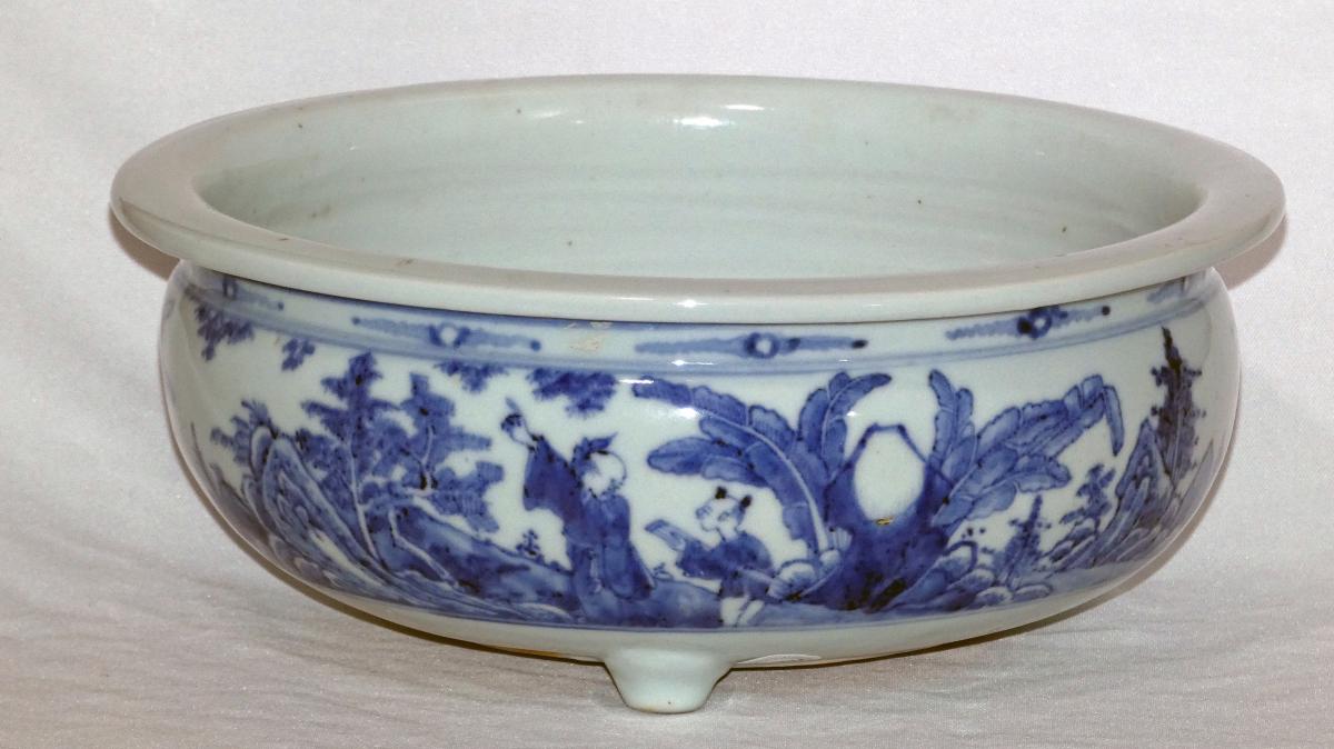 Chinese Transitional Blue and White Porcelain Censer 