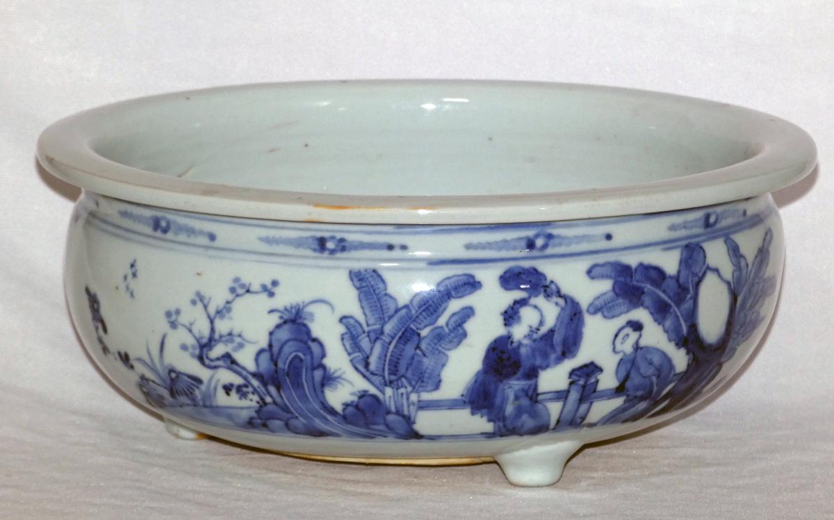 Chinese Transitional Blue and White Porcelain Censer 