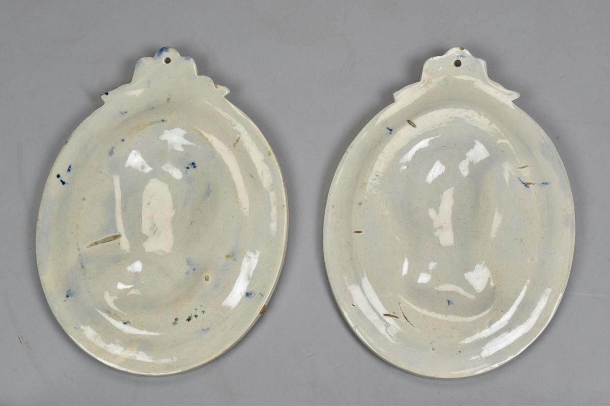 Pair Staffordshire pearlware neo-classical portrait plaques, c.1790