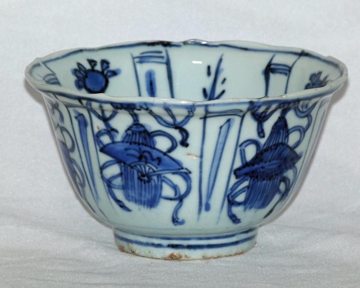 Chinese-Ming- Blue and White Porcelain Crow Cup