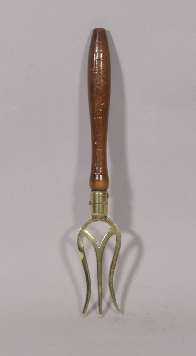 S/4864 Antique Treen Late 19th Century Bread Fork