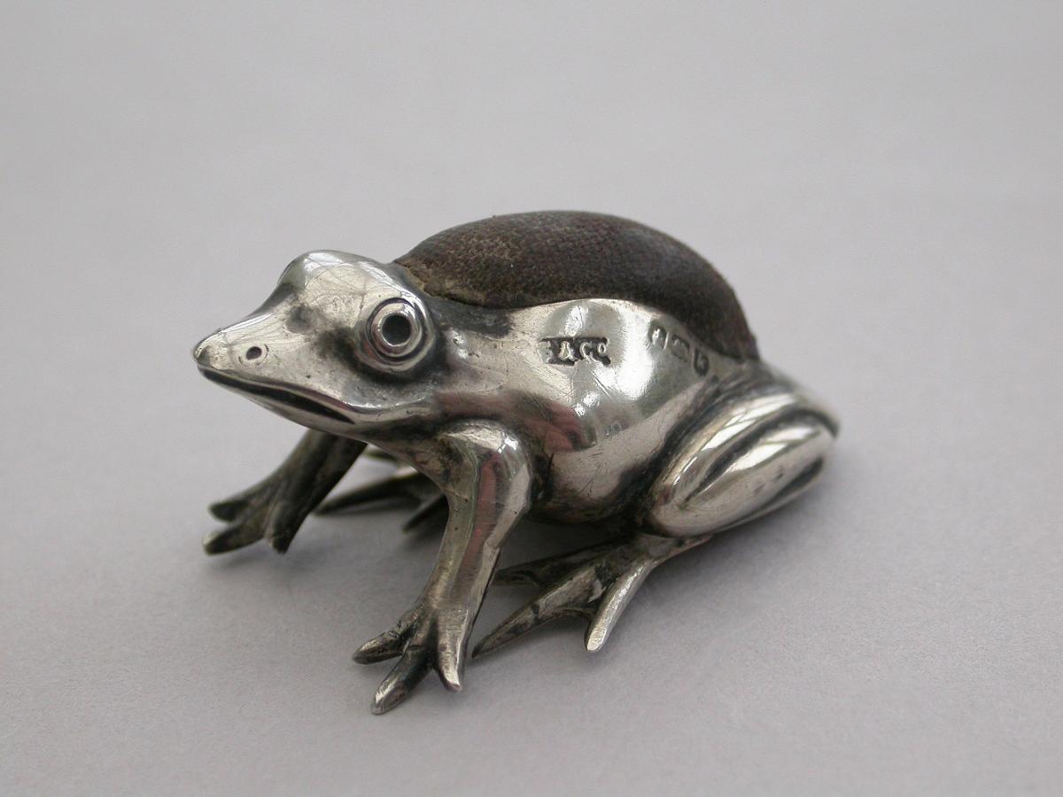 Edwardian Miniature Novelty Silver Frog Pin Cushion