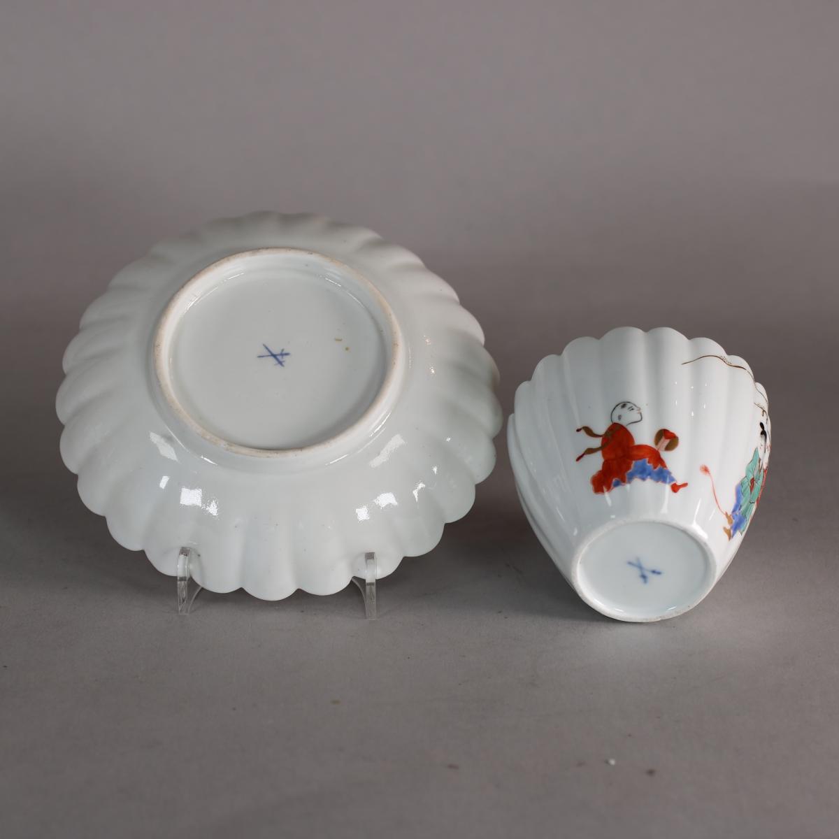 Meissen lobed teabowl and saucer