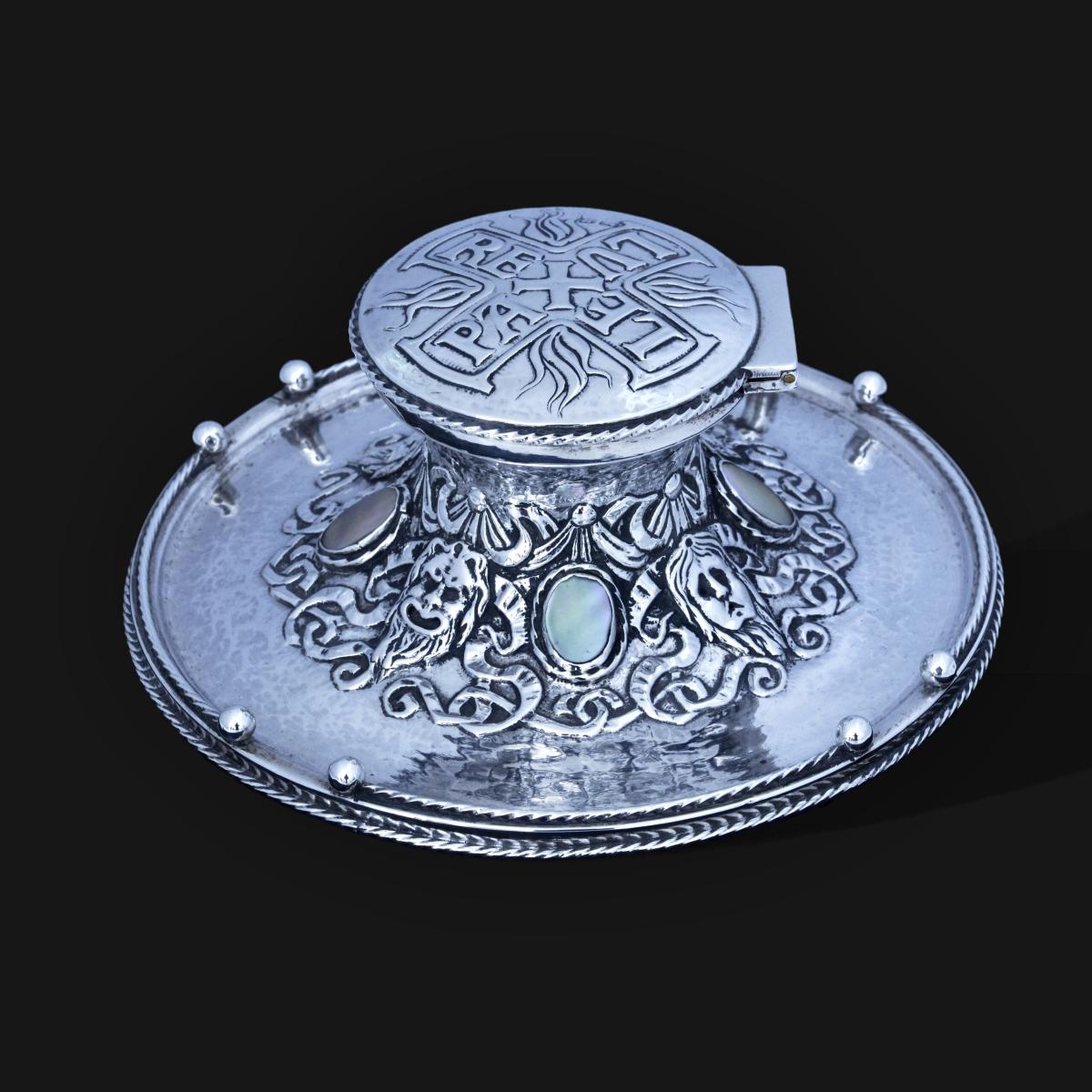 Ramsden and Carr silver inkwell