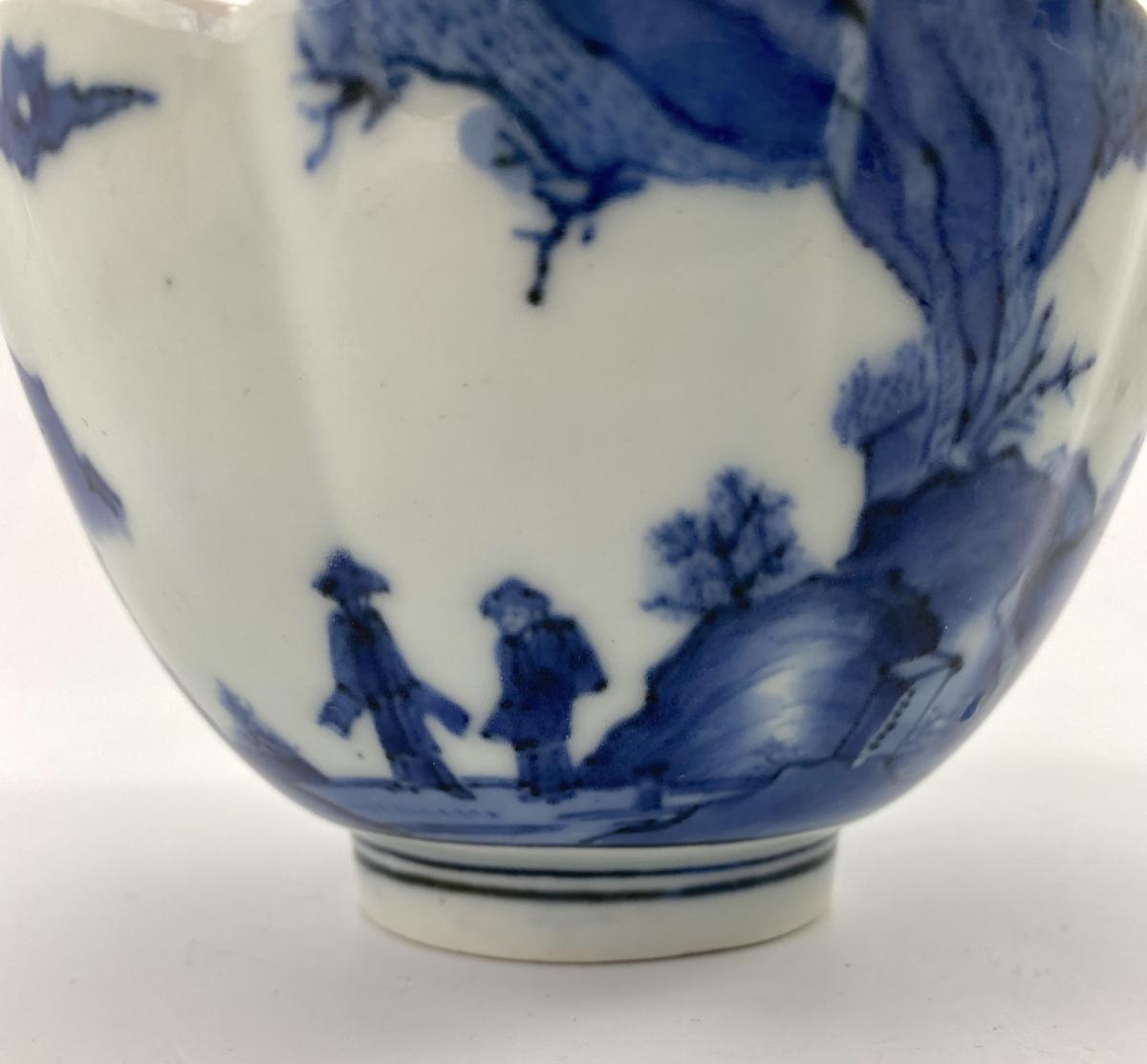 Kakiemon porcelain bowl. Deshima Island, circa 1690, Edo Period