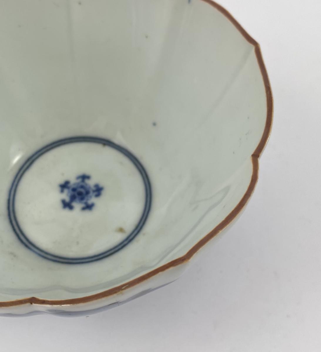 Kakiemon porcelain bowl. Deshima Island, circa 1690, Edo Period