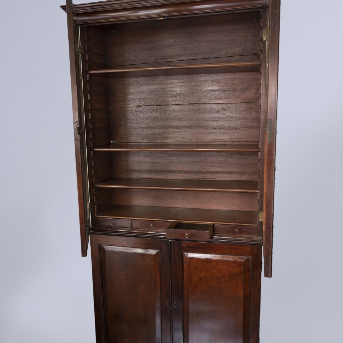 Georgian Mahogany Bookcase, circa 1740