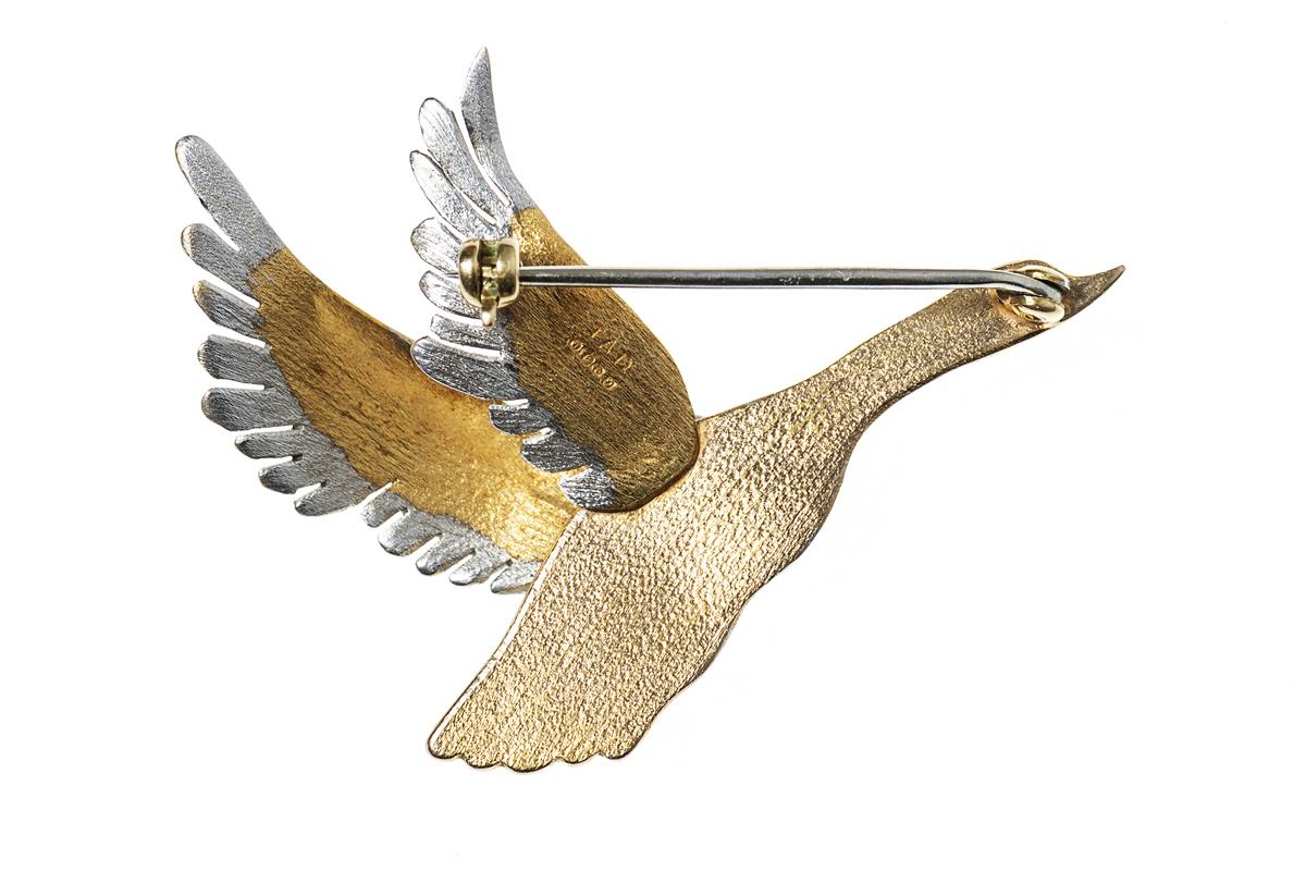 Vintage Brooch of Swan in Flight in Gold dated 1963